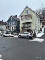 126 Smith St in Derby, CT - Building Photo