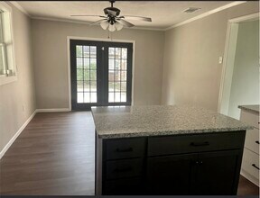 1523 N Englewood Ave in Tyler, TX - Building Photo - Building Photo