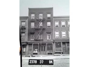 47 Grand St in Brooklyn, NY - Building Photo - Building Photo