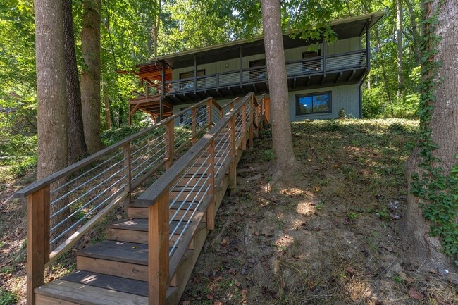 property at 12 Riverbend Dr