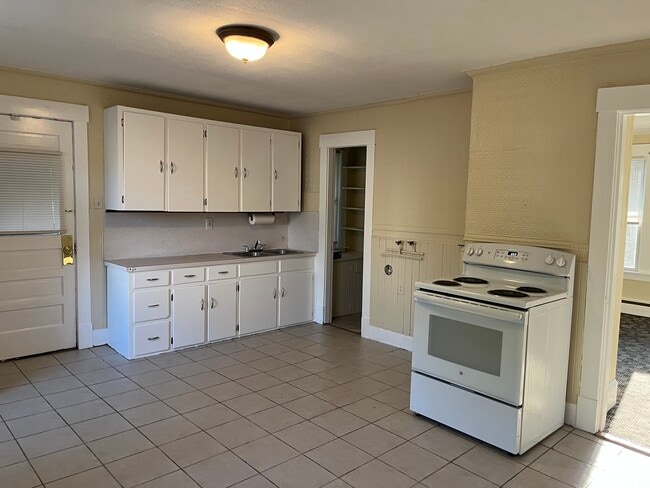 1 Rice St, Unit Apt. 2