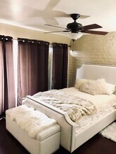 9320 Earl St in La Mesa, CA - Building Photo - Building Photo