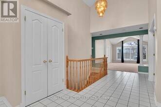 49 Sai Crescent in Ottawa, ON - Building Photo - Building Photo