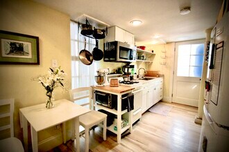 1039 Henriette Delille St, Unit Cozy Cottage in Treme in New Orleans, LA - Foto de edificio - Building Photo