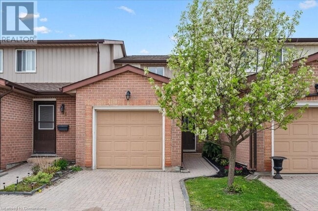 property at 25 Vly Vw Rd