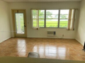 8 Fanshaw A in Boca Raton, FL - Building Photo - Building Photo