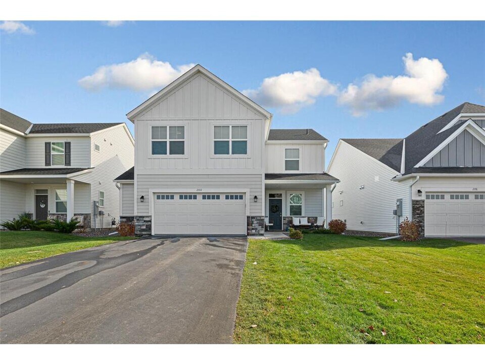 2722 Jaber Ave NE in Saint Michael, MN - Building Photo