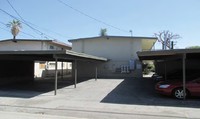 Moongate Apartments in Downey, CA - Foto de edificio - Building Photo