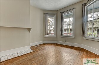 520 E Waldburg St in Savannah, GA - Building Photo - Building Photo