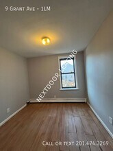 9 Grant Ave in Jersey City, NJ - Building Photo - Building Photo