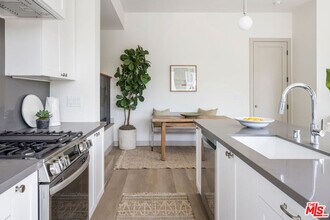 173 1/2 S Ave 57 in Los Angeles, CA - Building Photo - Building Photo