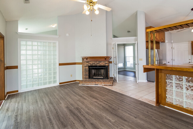 104 Monsarret Ln in Goose Creek, SC - Building Photo - Building Photo