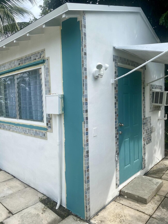 property at 802 Lytle St