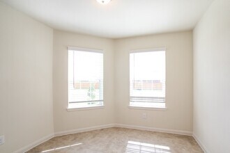 9506 Olive Stone Dr in Arcola, TX - Building Photo - Building Photo