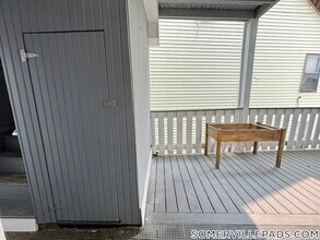 164 Broadway, Unit 2 in Somerville, MA - Building Photo - Building Photo