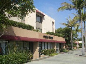 La Jolla Promenade in La Jolla, CA - Building Photo