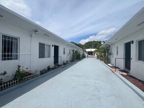 2900 W Flagler St-Unit -6 in Miami, FL - Building Photo - Building Photo