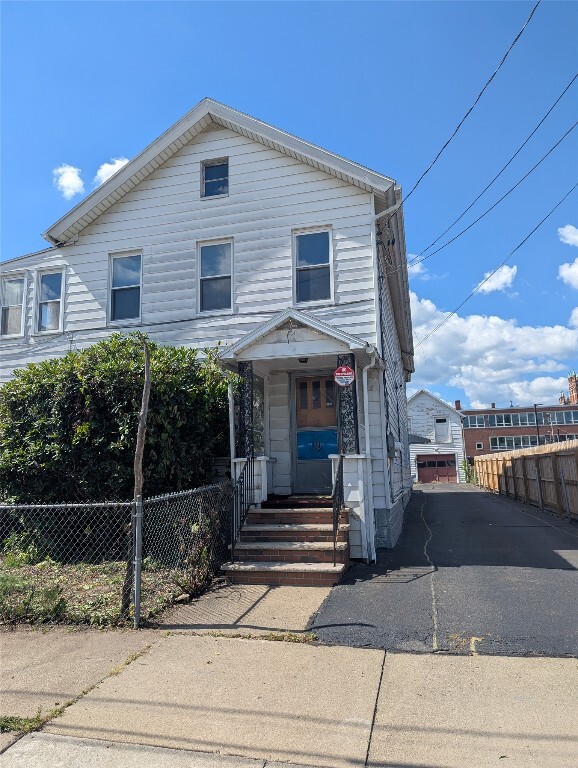 property at 23 Rutherford St
