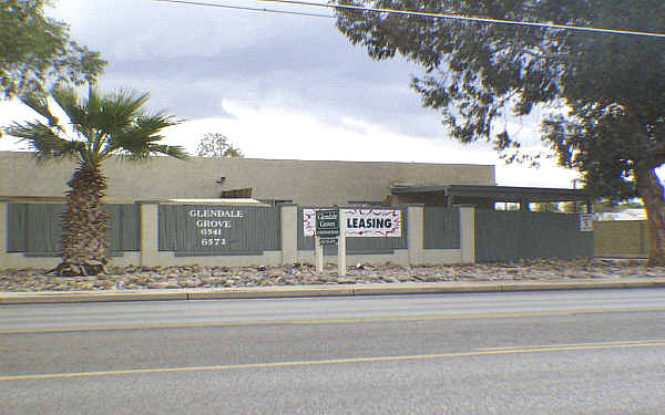 Glendale Grove in Glendale, AZ - Building Photo