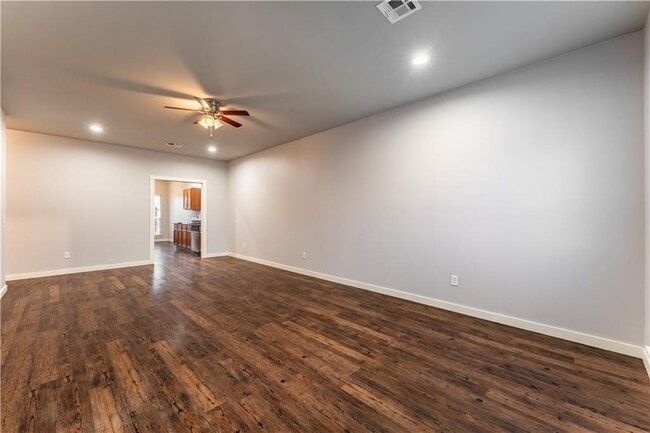 317 Copper Oaks Dr in Centerton, AR - Foto de edificio - Building Photo