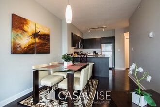 10152-1104 104 St NW in Edmonton, AB - Building Photo - Building Photo