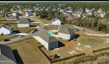 210 Avocet Wy in Sneads Ferry, NC - Building Photo - Building Photo