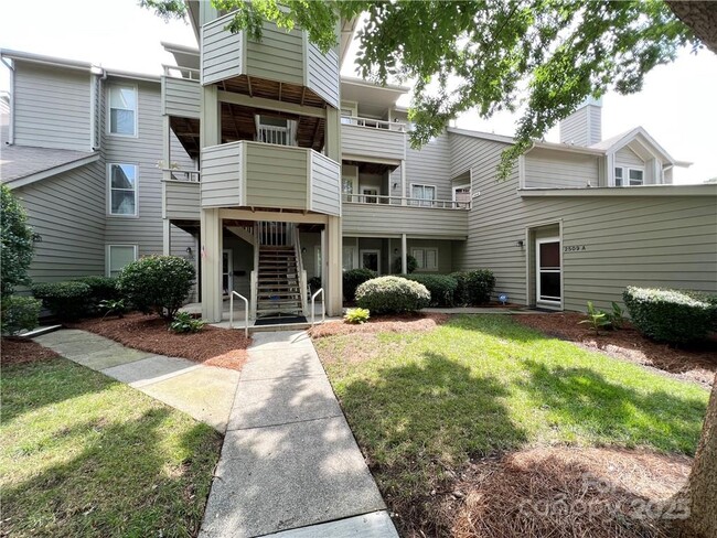 2509 Stockbridge Dr in Charlotte, NC - Building Photo - Building Photo