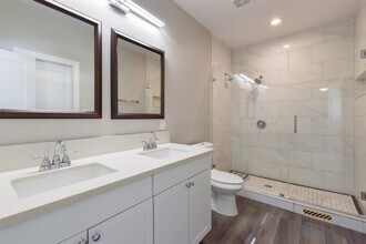 8617 Dosia St in Houston, TX - Building Photo - Building Photo