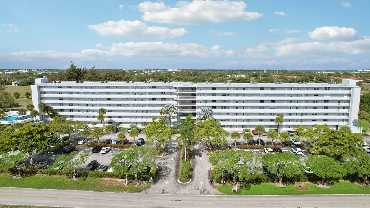 6461 NW 2nd Ave in Boca Raton, FL - Building Photo