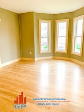 16 West St, Unit 3 in Barre, VT - Building Photo - Building Photo