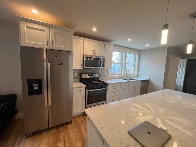 property at 39 Snow St
