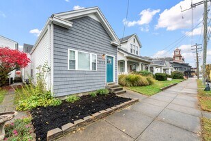 1112 E Burnett Ave in Louisville, KY - Building Photo