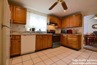 47 Francis St, Unit 2 in Waltham, MA - Building Photo - Building Photo