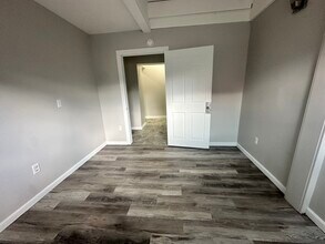 47 W Bridge St, Unit 2 downstairs in Oswego, NY - Building Photo - Building Photo