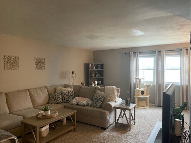 1903 W William St in Champaign, IL - Building Photo - Building Photo