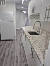 28 Pennsylvania Ave in Brampton, ON - Building Photo - Building Photo