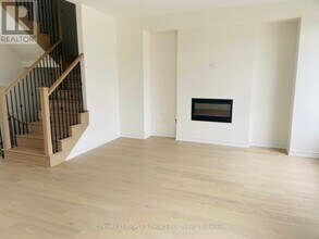 33 Camino Real Dr in Caledon, ON - Building Photo - Building Photo