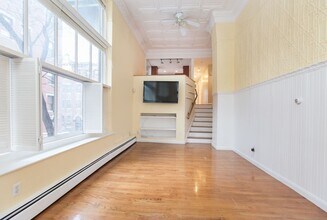 63 Myrtle St in Boston, MA - Foto de edificio - Building Photo