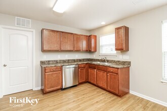 298 Rosemary Dr in Burlington, NC - Building Photo - Building Photo