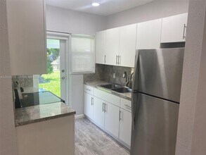 4871 SW 5th Terrace in Coral Gables, FL - Building Photo - Building Photo