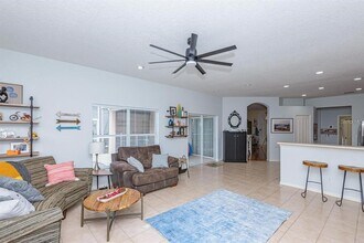 18708 Chopin Dr in Lutz, FL - Building Photo - Building Photo