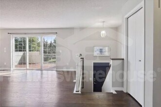 16168 70th Pl N in Osseo, MN - Building Photo - Building Photo