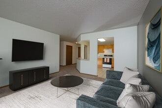 Pinehurst in Fargo, ND - Building Photo - Building Photo