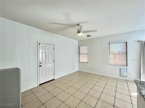 8074 Kings Ransom St in Las Vegas, NV - Building Photo - Building Photo