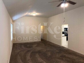 1123 Intrepid Oak Ln in Houston, TX - Building Photo - Building Photo