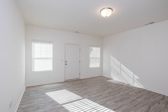3945 Wagon Wy in Midland, NC - Building Photo - Building Photo
