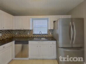 2143 Jessa Dr in Kissimmee, FL - Building Photo - Building Photo