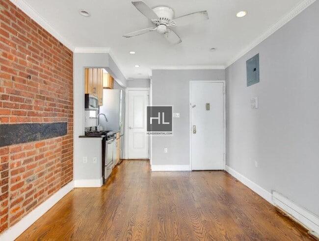 Act now on this affordable 1BR 1BTH apartm in New York, NY - Building Photo - Building Photo