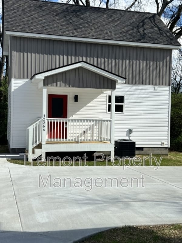 property at 1226 Sholar Ave
