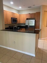 2832 SW 81st Ave in Miramar, FL - Building Photo